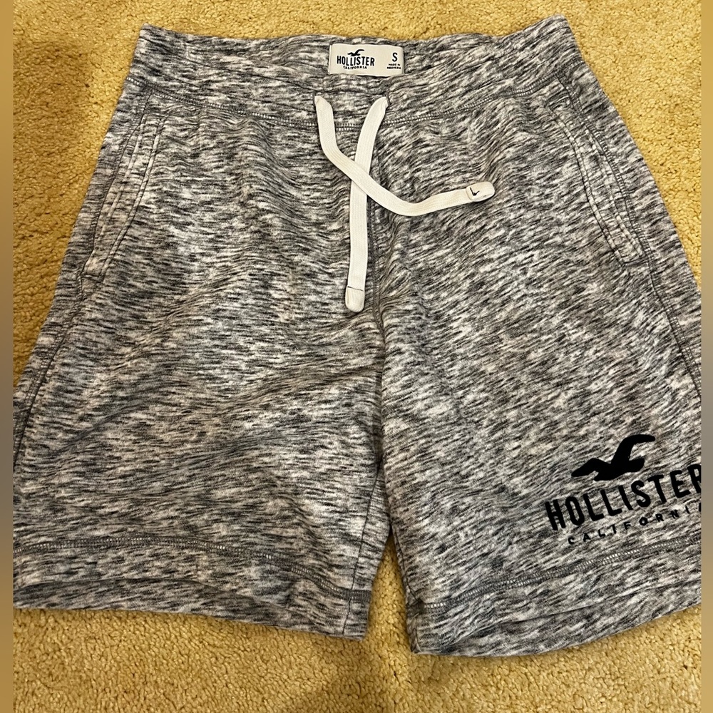 Hollister shorts for men